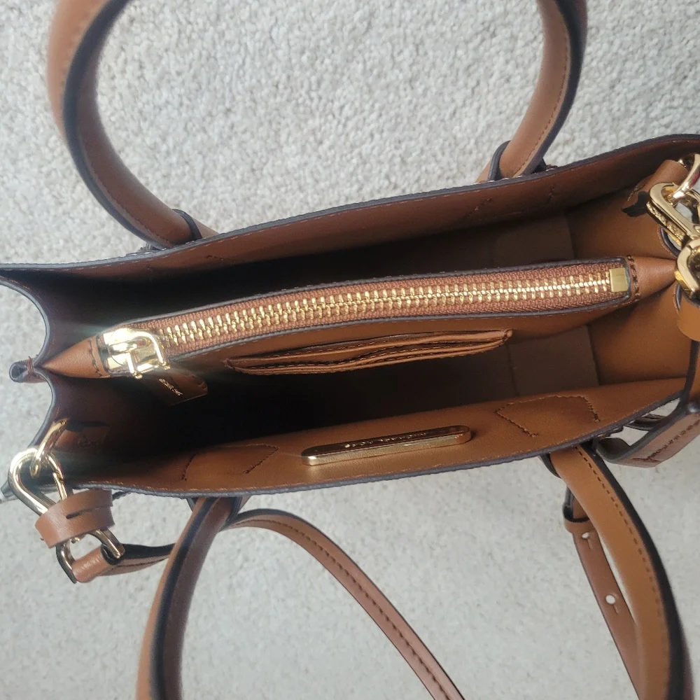Like New MICHAEL KORS MERCER MEDIUM FLORAL LOGO ACCORDION CROSSBODY BAG